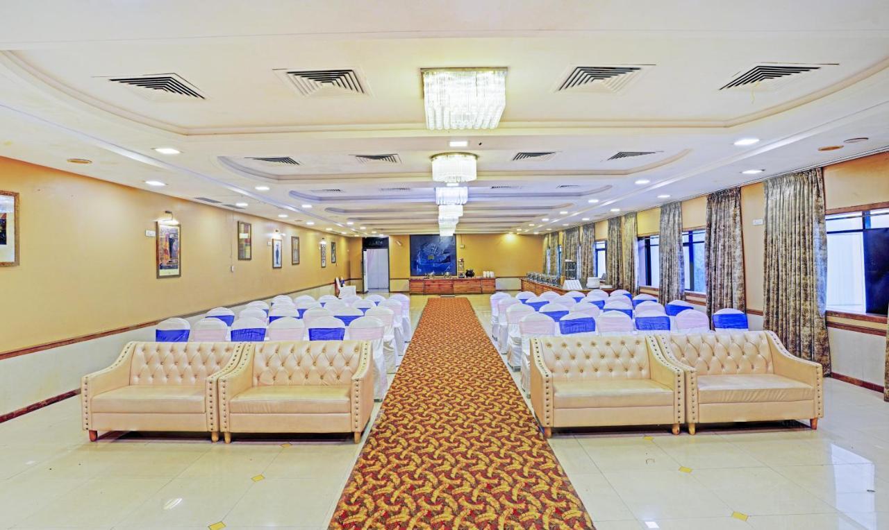 Treebo De Grandeur Anand Nagar Hotel Тане Екстериор снимка