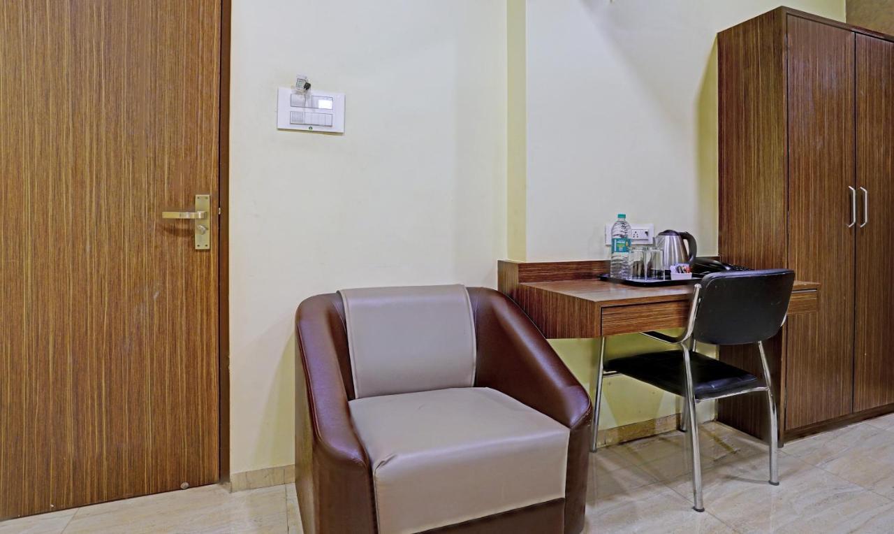 Treebo De Grandeur Anand Nagar Hotel Тане Екстериор снимка