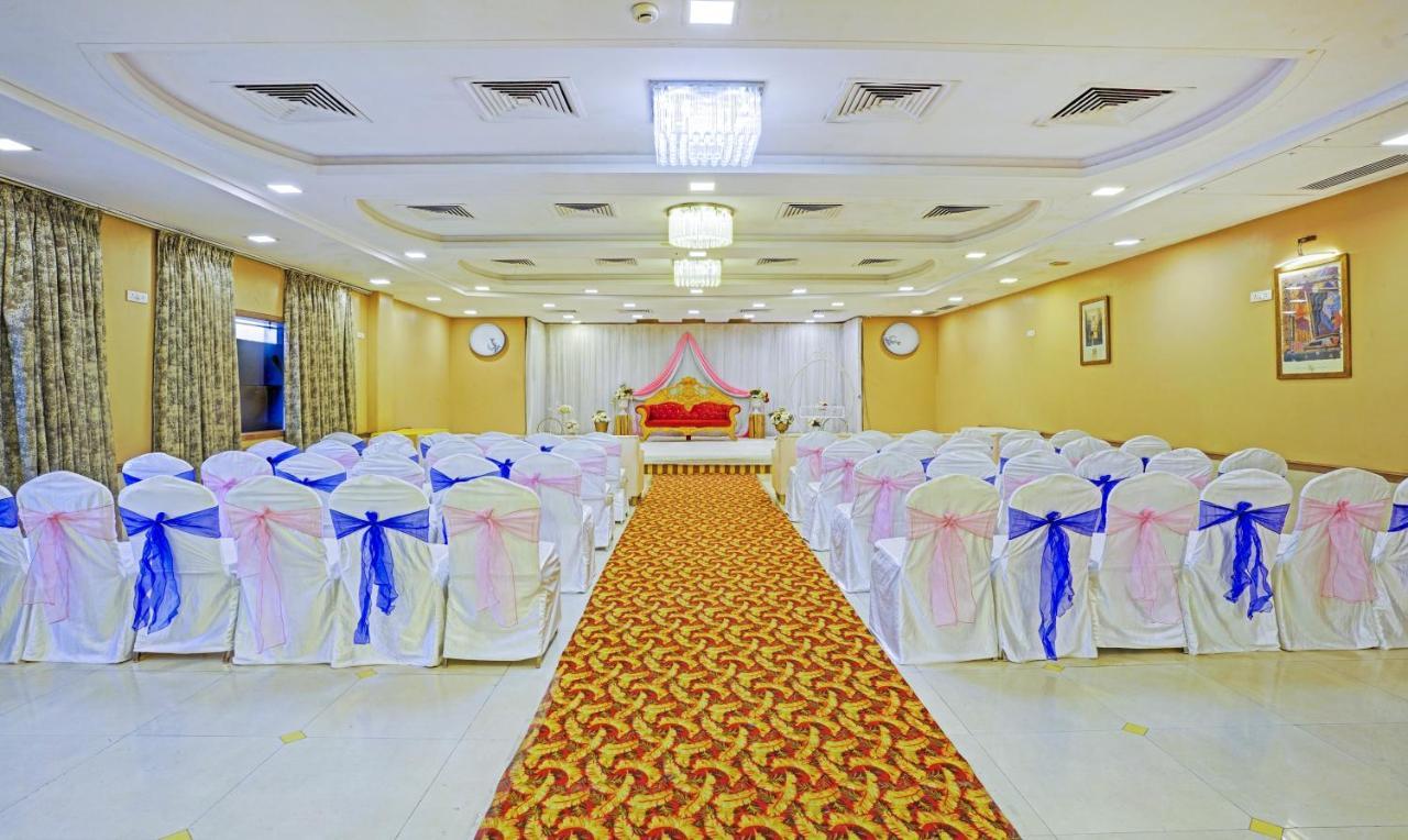 Treebo De Grandeur Anand Nagar Hotel Тане Екстериор снимка