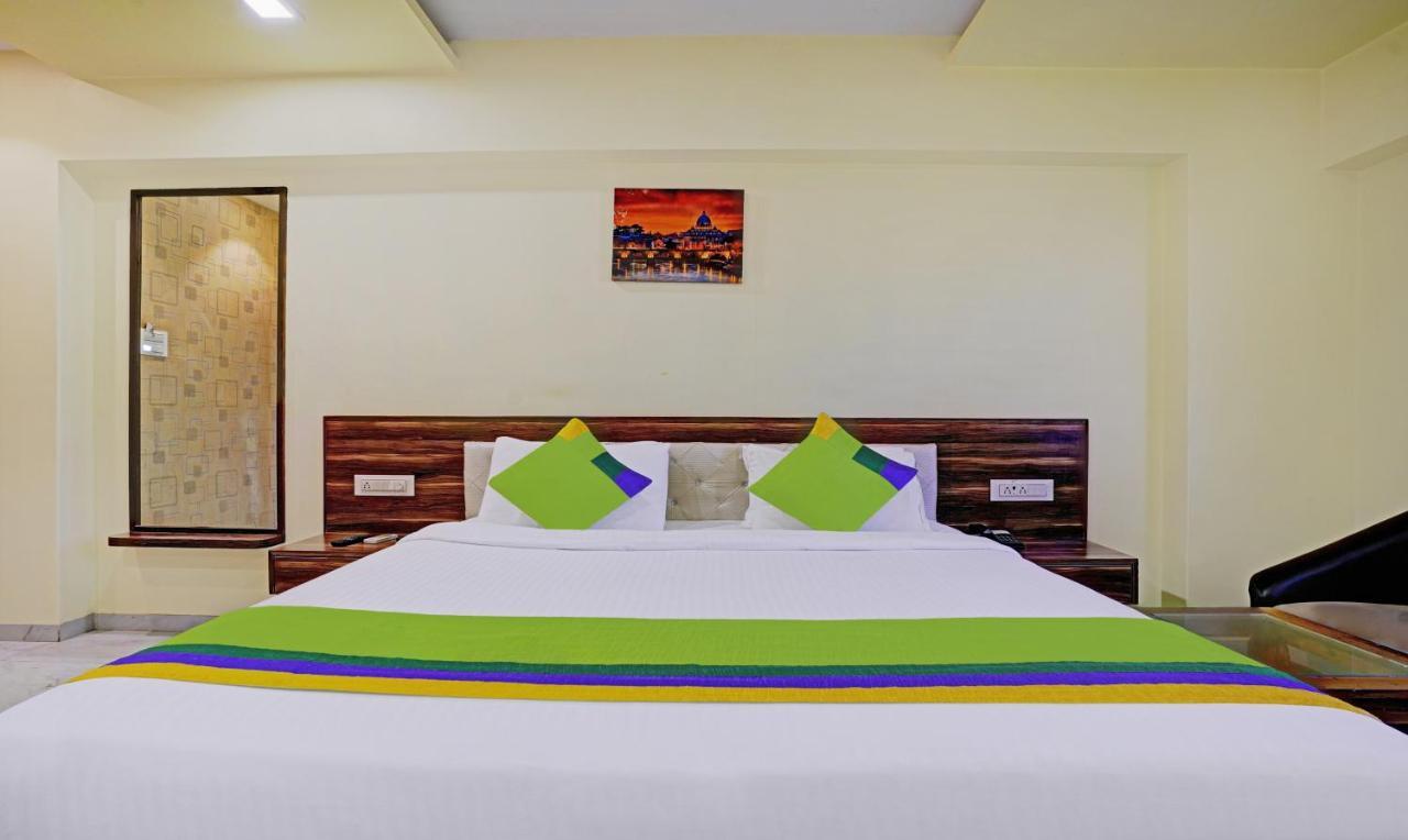 Treebo De Grandeur Anand Nagar Hotel Тане Екстериор снимка