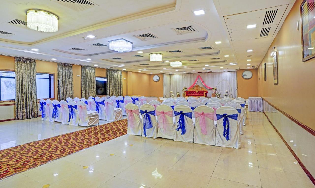 Treebo De Grandeur Anand Nagar Hotel Тане Екстериор снимка