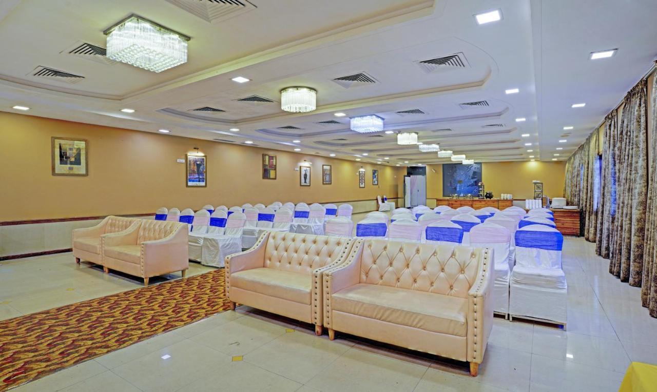 Treebo De Grandeur Anand Nagar Hotel Тане Екстериор снимка
