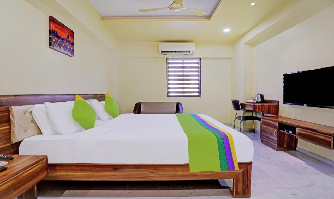 Treebo De Grandeur Anand Nagar Hotel Тане Екстериор снимка