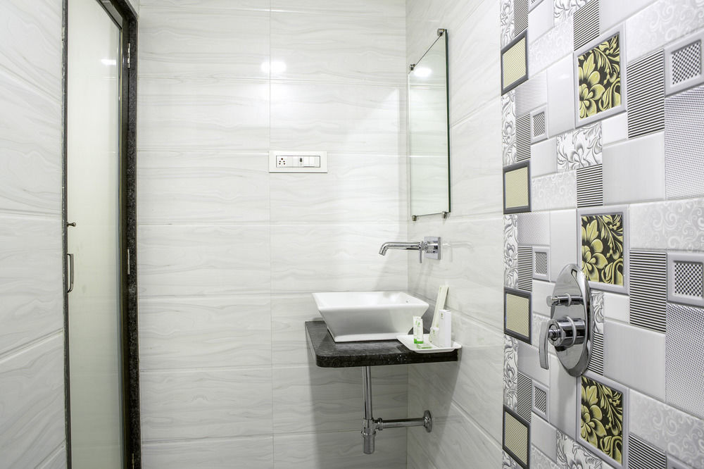 Treebo De Grandeur Anand Nagar Hotel Тане Екстериор снимка